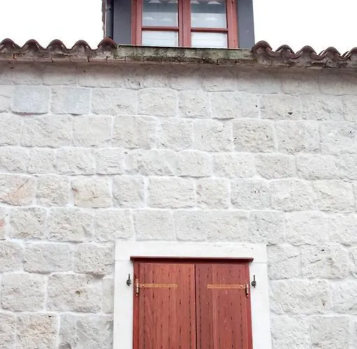 Lion Gostinjska kuća Split